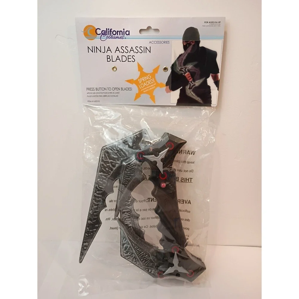 NEW~Ninja Assassin Blades~Spring Loaded Toy~Japanese Warrior Costume Toy Weapon